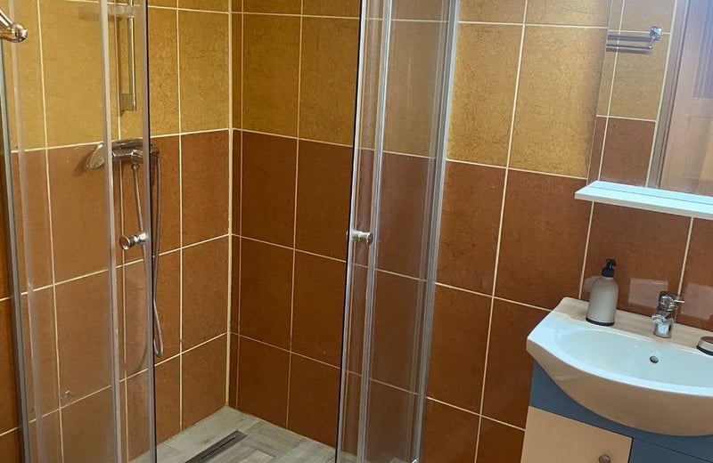 Location d’un appartement confortable de 3 pièces, 140 m², dans le quartier Mamaia, Constanța, Roumanie